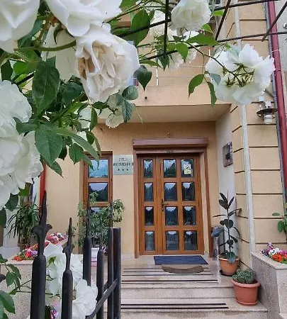 Rusidava Casa de hóspedes 3*